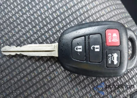 2014 Toyota Corolla S Plus z USA, uszkodzony, nr VIN 2T1BURHE2EC127511